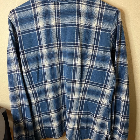 Patagonia Blue Plaid Flannel - Picture 3 of 4